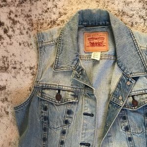 Vintage Levi’s denim vest